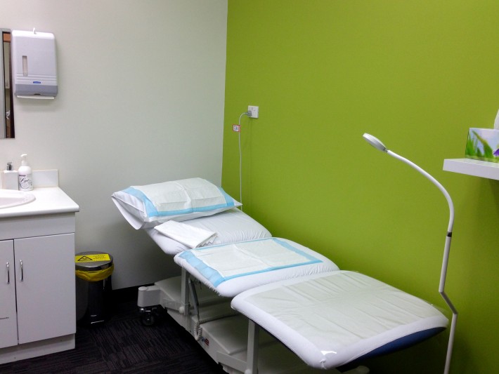 Doctors Teneriffe examination bed