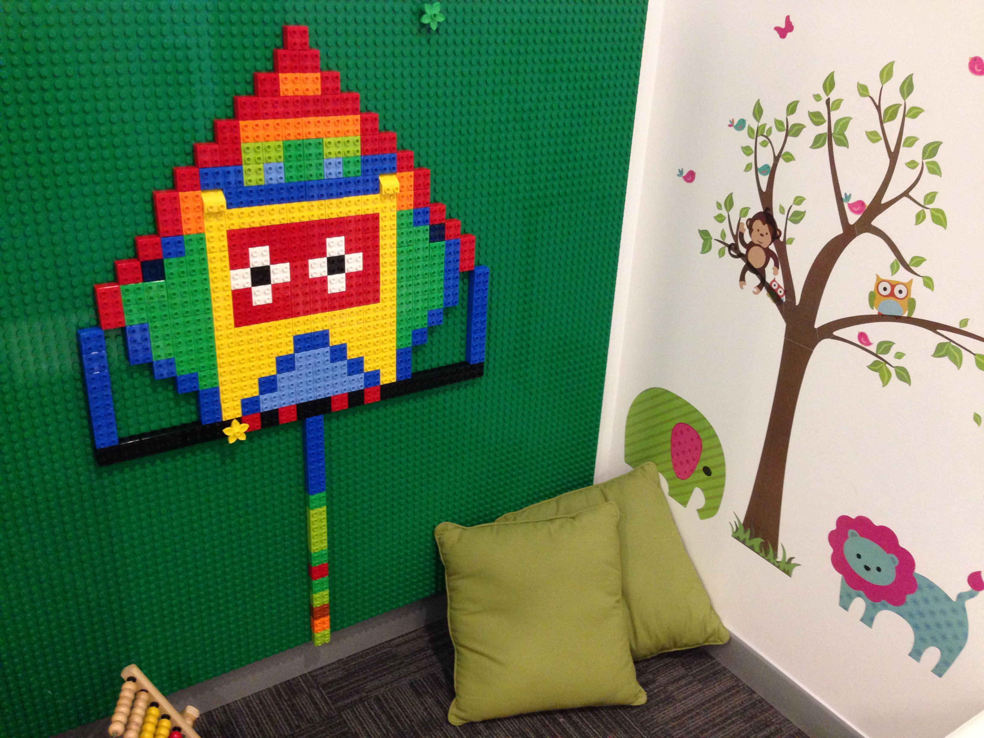 Kids Corner Duplo wall